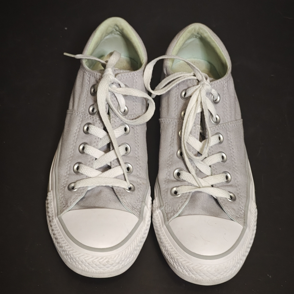 Gray Low-Top Converse Sneakers